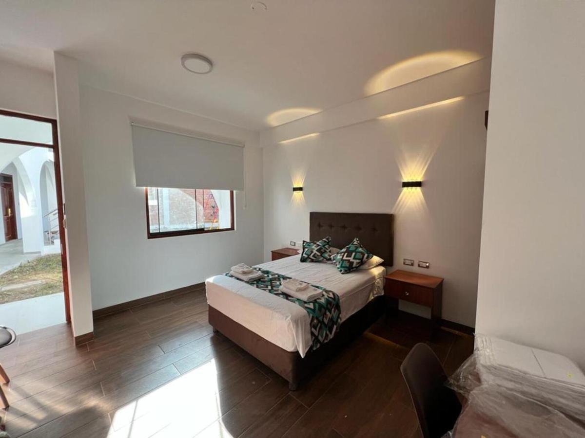 Hotel El Bosque Хаен Екстериор снимка