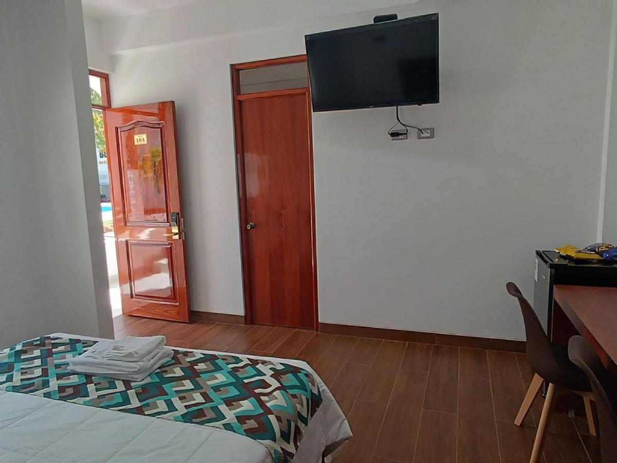 Hotel El Bosque Хаен Екстериор снимка