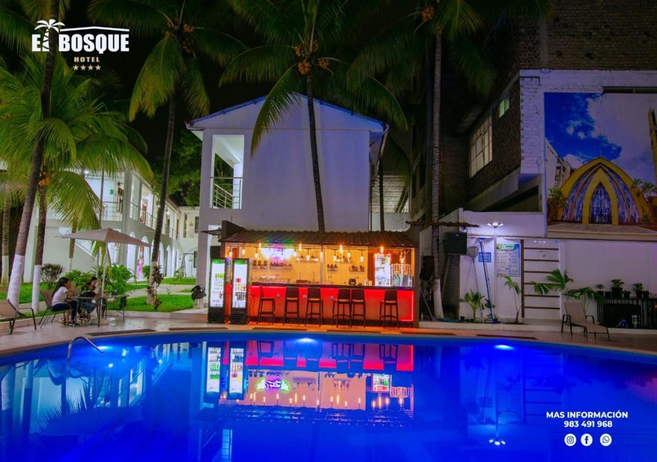 Hotel El Bosque Хаен Екстериор снимка